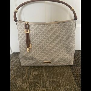 ***FINAL SALE!!!***Michael Kors Hobo Bag